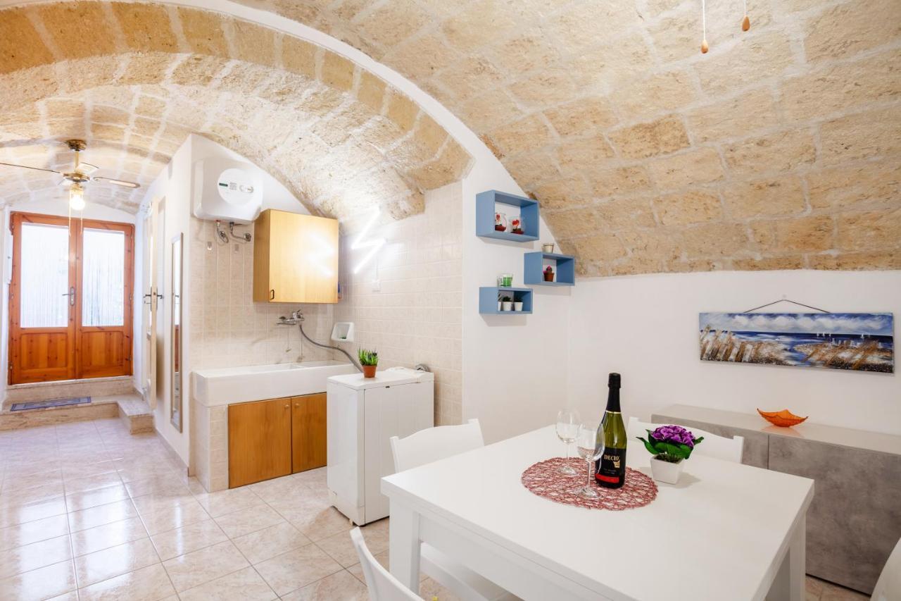 Monopoli Heartbeat - Apartment 200M From Sea 外观 照片