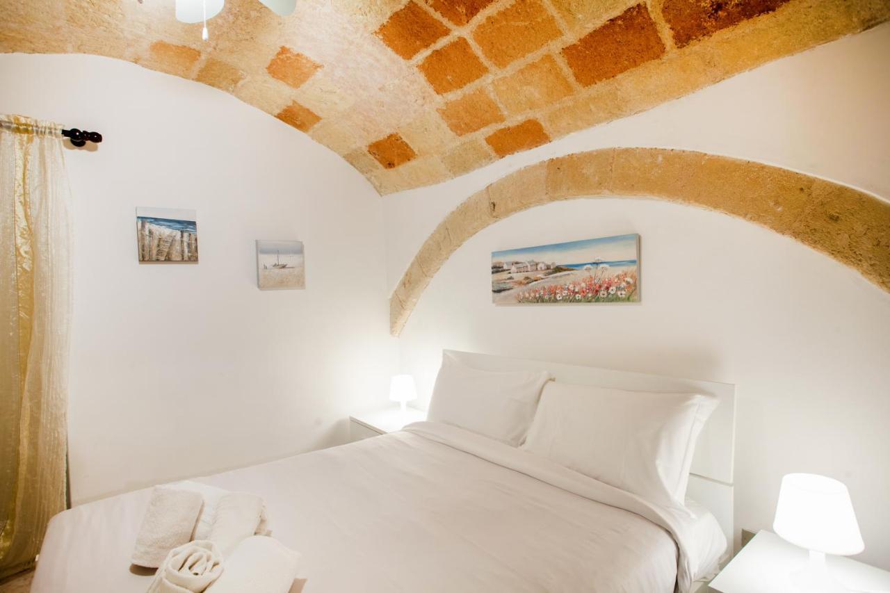 Monopoli Heartbeat - Apartment 200M From Sea 外观 照片